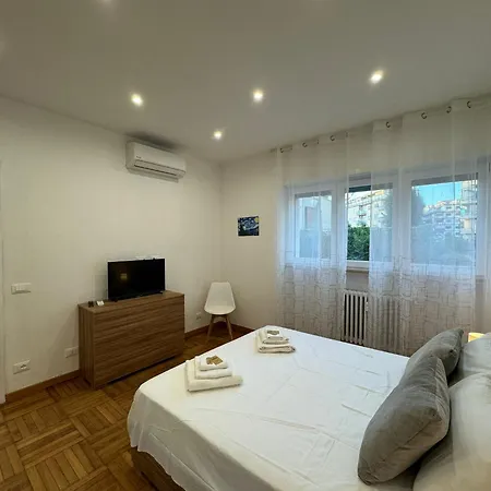 Chic&spacious Nest In